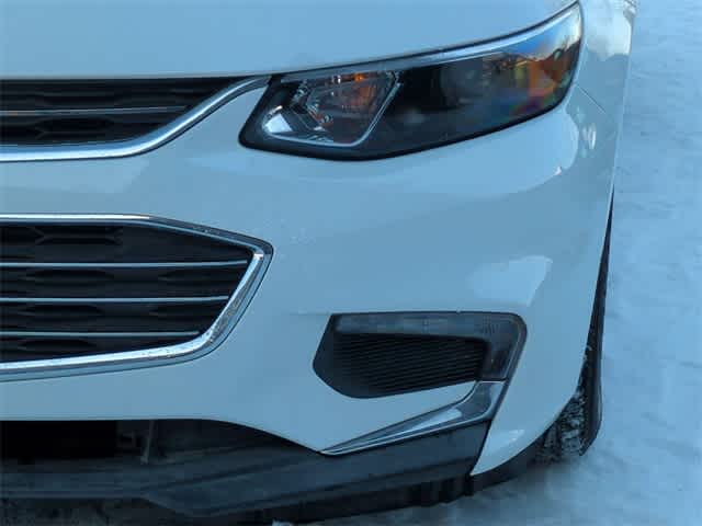 Thumbnail: 2017 Chevrolet Malibu - 11