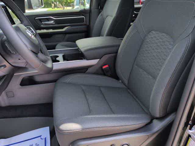 Thumbnail: 2026 RAM 1500 - 17
