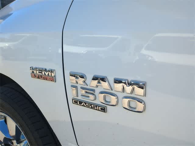 Thumbnail: 2019 RAM 1500 Classic - 13