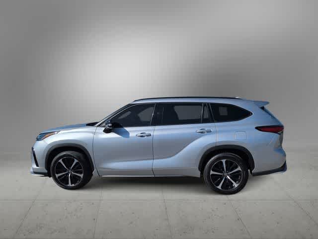 Thumbnail: 2021 Toyota Highlander - 5