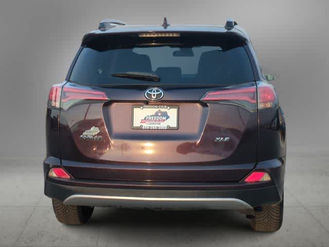 Thumbnail: 2017 Toyota RAV4 - 7