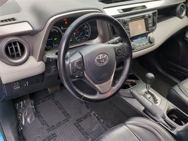 Thumbnail: 2016 Toyota RAV4 - 10