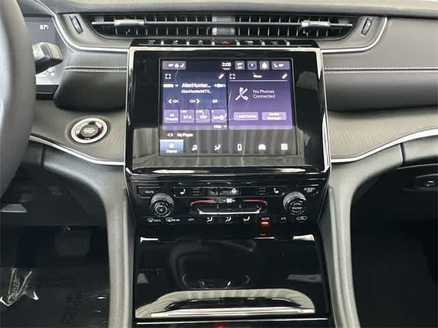 Thumbnail: 2023 Jeep Grand Cherokee L - 18