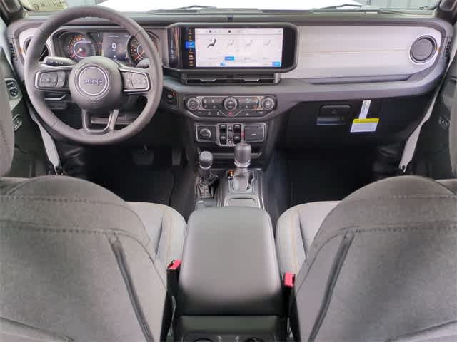 Thumbnail: 2025 Jeep Gladiator - 15