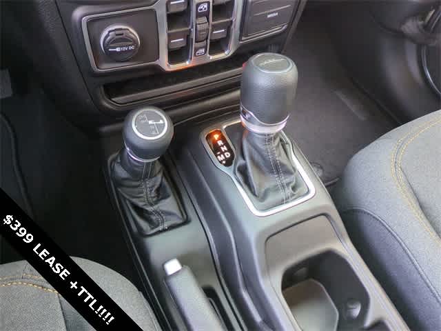 Thumbnail: 2025 Jeep Gladiator - 32