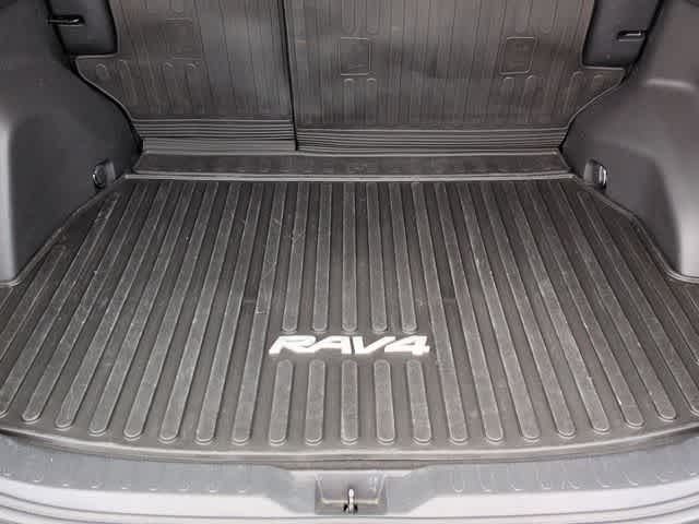 Thumbnail: 2023 Toyota RAV4 - 33