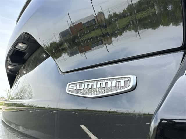 Thumbnail: 2023 Jeep Grand Cherokee - 11