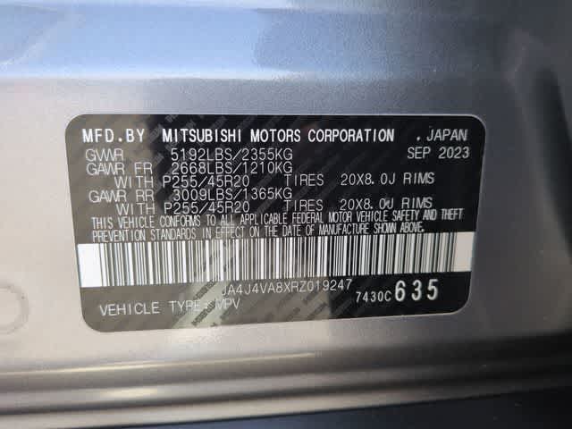 Thumbnail: 2024 Mitsubishi Outlander - 35