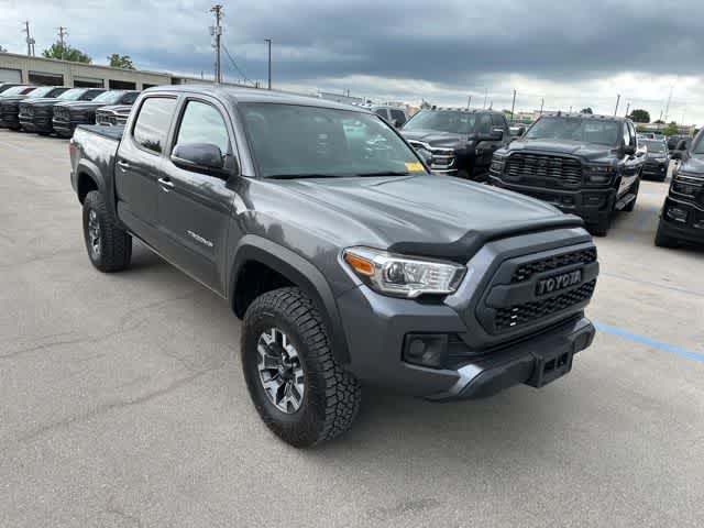 Thumbnail: 2017 Toyota Tacoma - 23