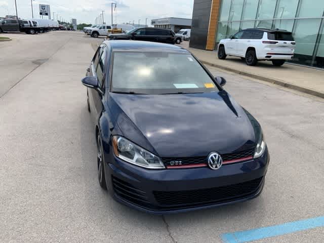 Thumbnail: 2017 Volkswagen Golf - 24