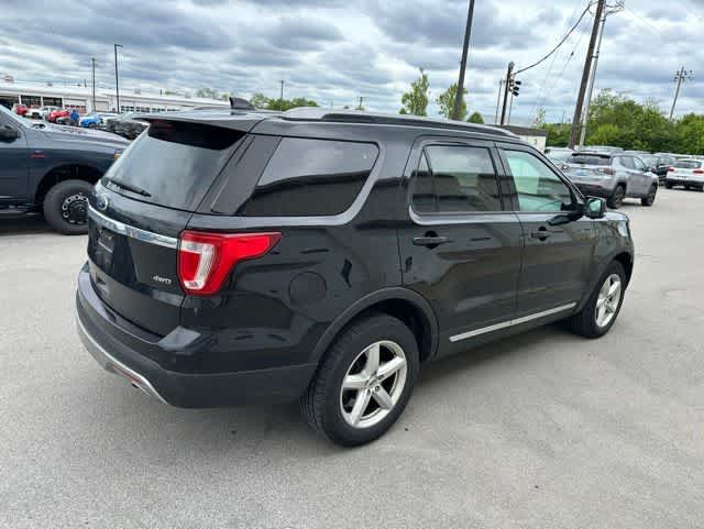 Thumbnail: 2017 Ford Explorer - 18