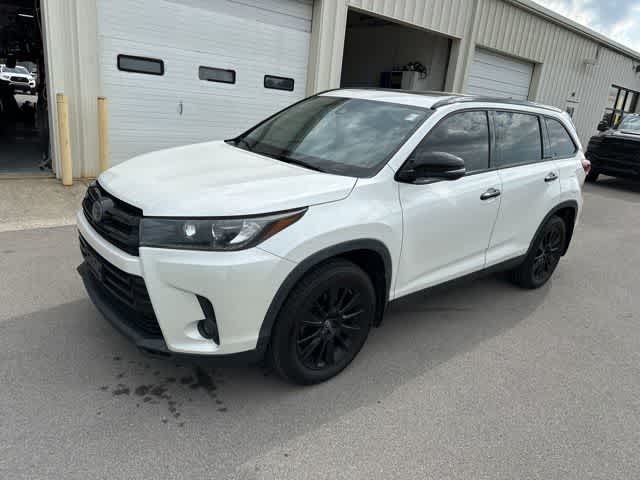 Thumbnail: 2019 Toyota Highlander - 13