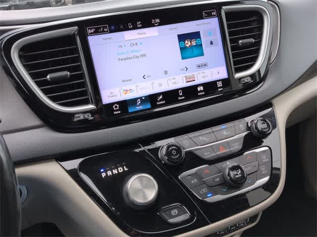 Thumbnail: 2021 Chrysler Pacifica - 28