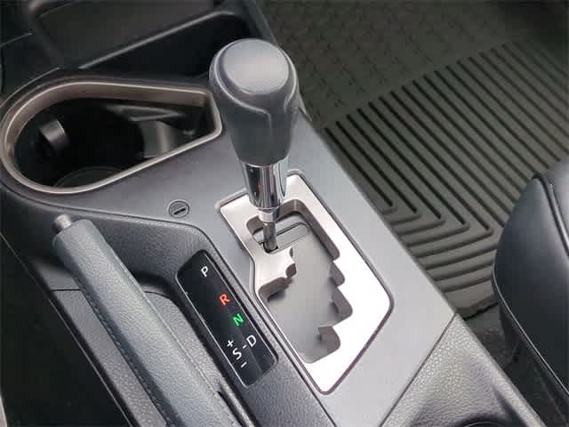 Thumbnail: 2016 Toyota RAV4 - 32