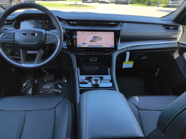Thumbnail: 2026 Jeep Grand Cherokee - 16