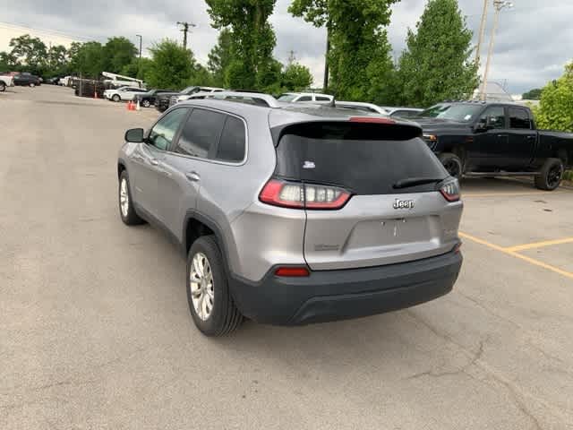 Thumbnail: 2019 Jeep Cherokee - 16
