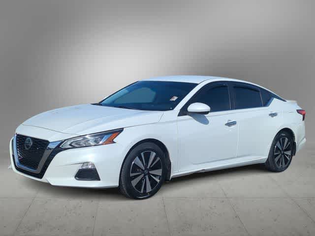 Thumbnail: 2022 Nissan Altima - 4