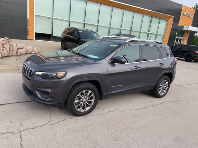 Thumbnail: 2019 Jeep Cherokee - 16