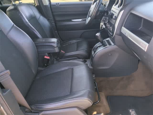 Thumbnail: 2017 Jeep Compass - 21