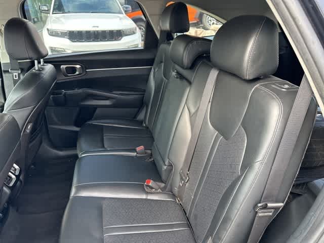 Thumbnail: 2021 Kia Sorento - 9