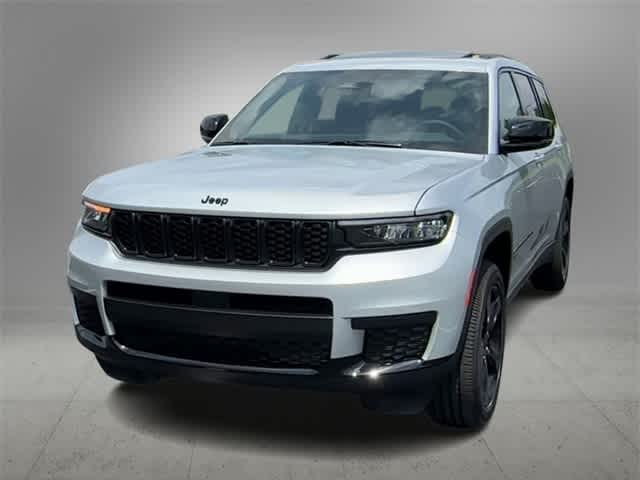 Thumbnail: 2023 Jeep Grand Cherokee L - 3