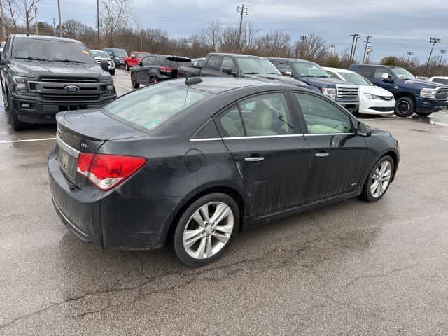 Thumbnail: 2016 Chevrolet Cruze - 17