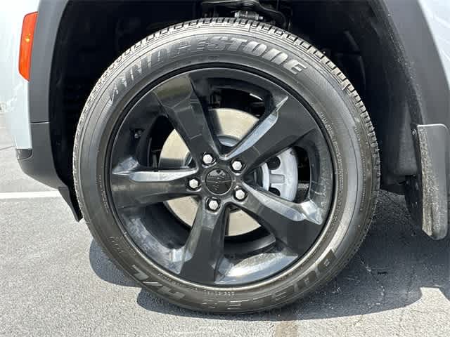 Thumbnail: 2023 Jeep Grand Cherokee L - 10