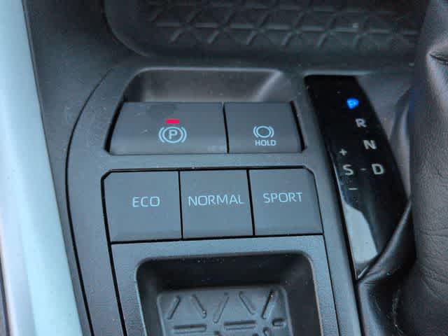 Thumbnail: 2023 Toyota RAV4 - 35