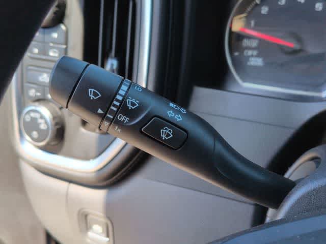 Thumbnail: 2020 Chevrolet Silverado 1500 - 26