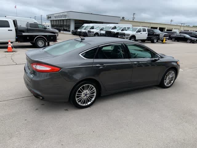 2015 Ford Fusion SE 25