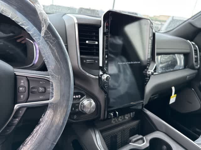 Thumbnail: 2026 RAM 1500 - 4