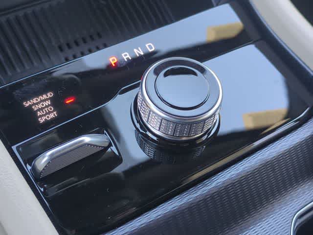 Thumbnail: 2026 Jeep Grand Cherokee - 34