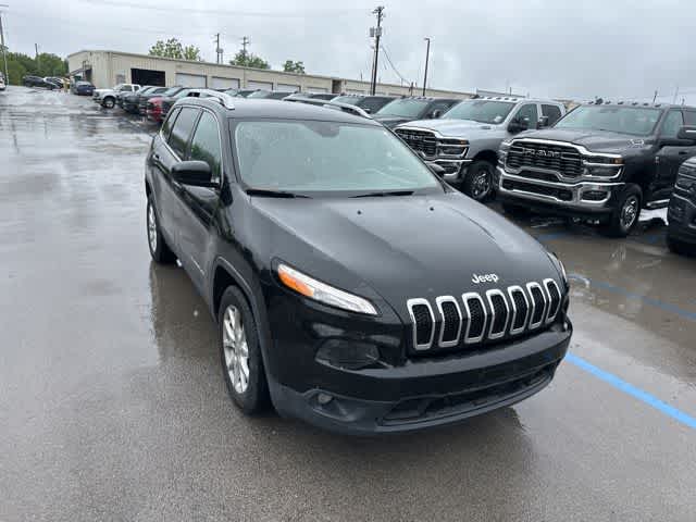 Thumbnail: 2016 Jeep Cherokee - 21
