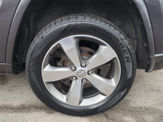 Thumbnail: 2016 Jeep Grand Cherokee - 14