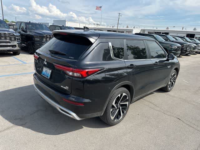 Thumbnail: 2025 Mitsubishi Outlander - 22