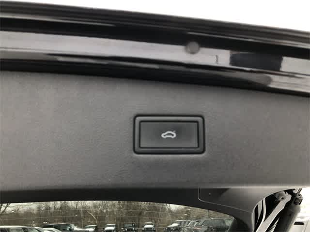 Thumbnail: 2022 Volkswagen Tiguan - 27