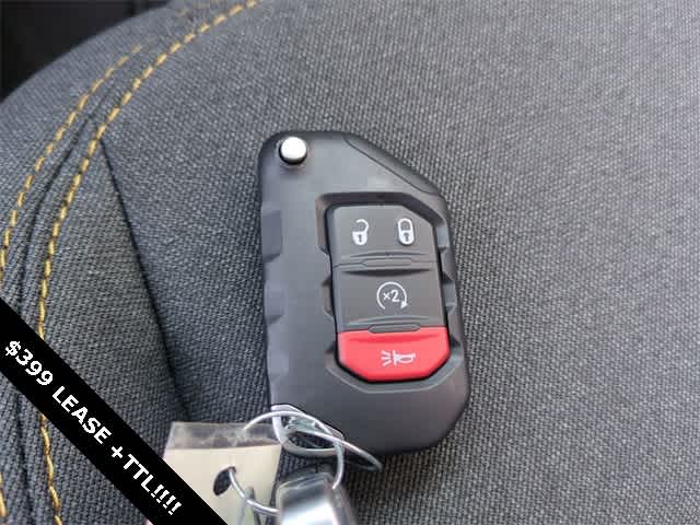 Thumbnail: 2025 Jeep Gladiator - 36