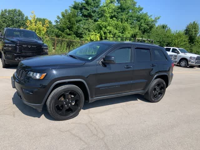 Thumbnail: 2018 Jeep Grand Cherokee - 18