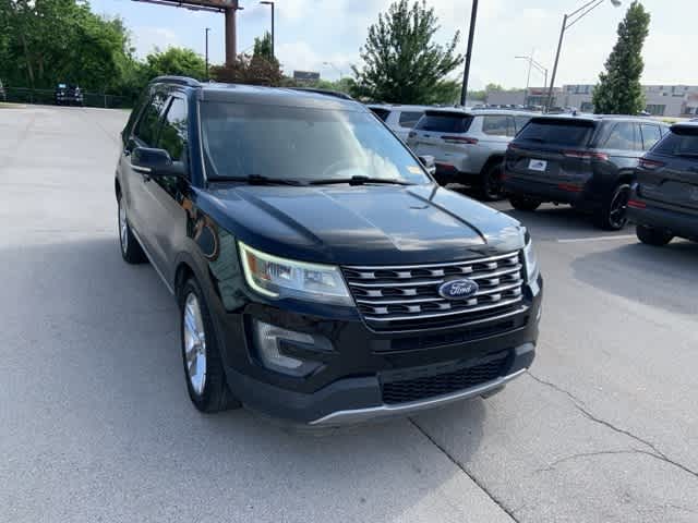 Thumbnail: 2016 Ford Explorer - 24