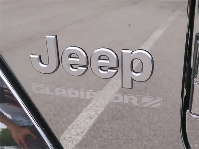 Thumbnail: 2025 Jeep Gladiator - 12