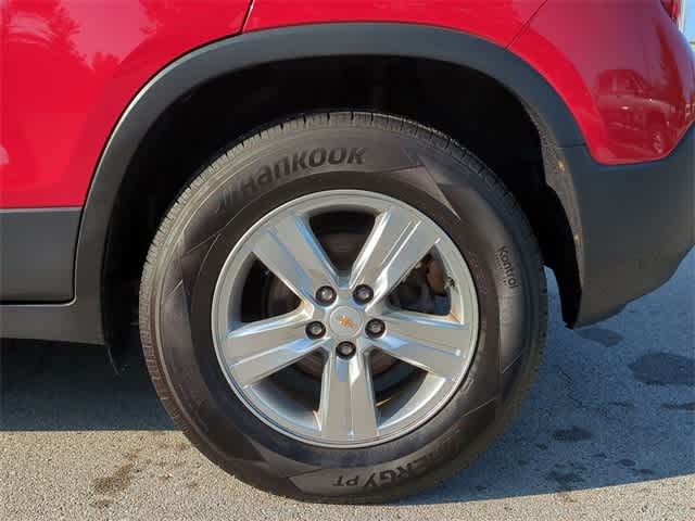 Thumbnail: 2015 Chevrolet Trax - 14