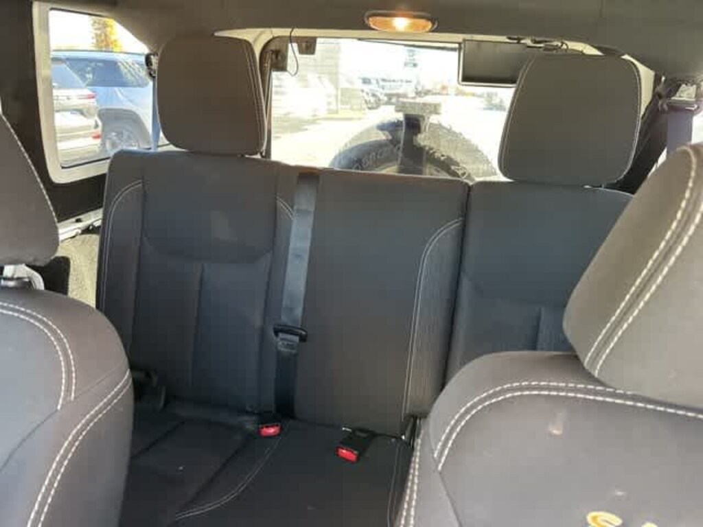 Used 2015 Jeep Wrangler Unlimited Sahara SUV