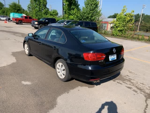 Thumbnail: 2011 Volkswagen Jetta - 13