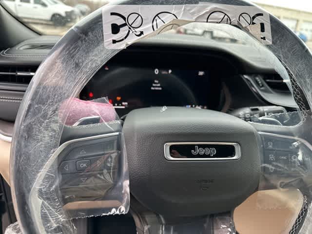 Thumbnail: 2026 Jeep Grand Cherokee - 11