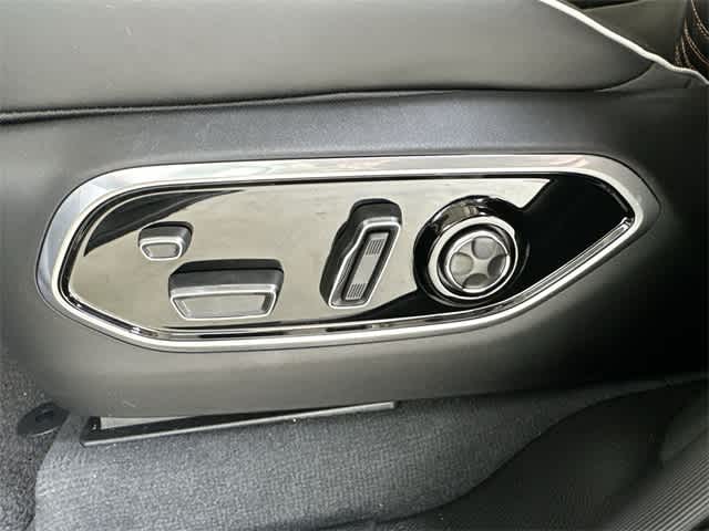 Thumbnail: 2023 Jeep Grand Cherokee - 35