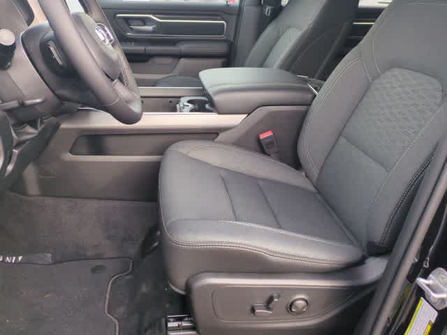 Thumbnail: 2026 RAM 1500 - 17