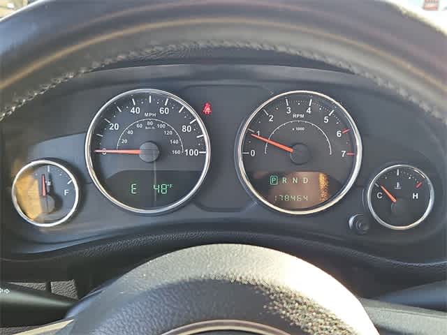 Thumbnail: 2012 Jeep Wrangler - 32