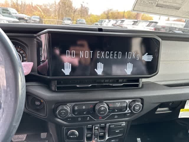 Thumbnail: 2026 Jeep Wrangler - 6