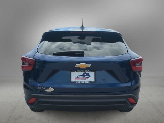 Thumbnail: 2024 Chevrolet Trax - 7