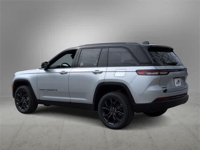 Thumbnail: 2025 Jeep Grand Cherokee - 5
